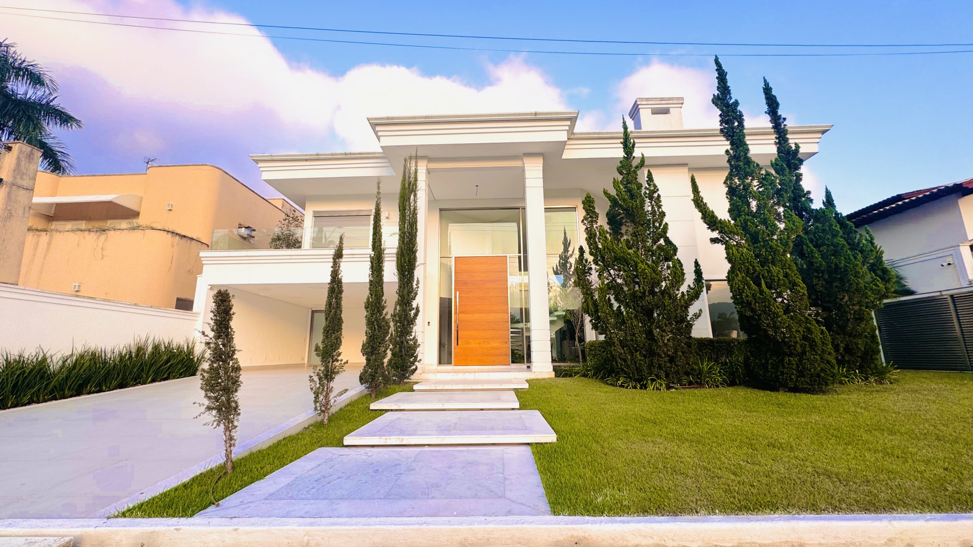 Oliveira imóveis Guarujá